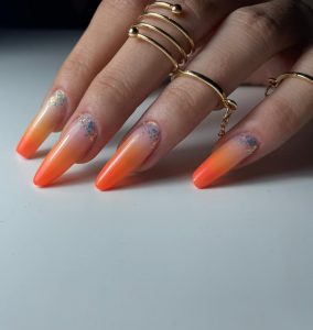 Prestations Onglerie Sandy Nails - Ongles Oranges